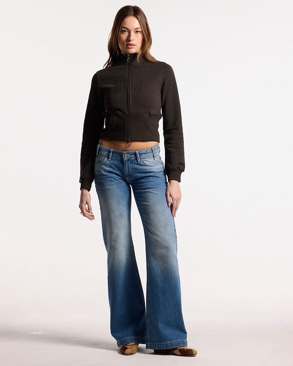 CITY ZIP UP GRIS OSCURO