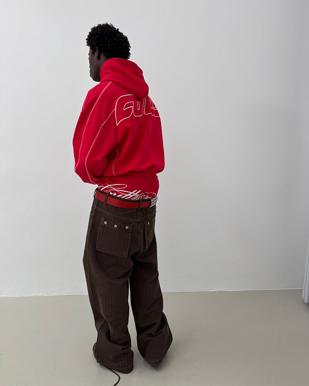 PANTALONES CASINO COLOR DENIM MARRÓN