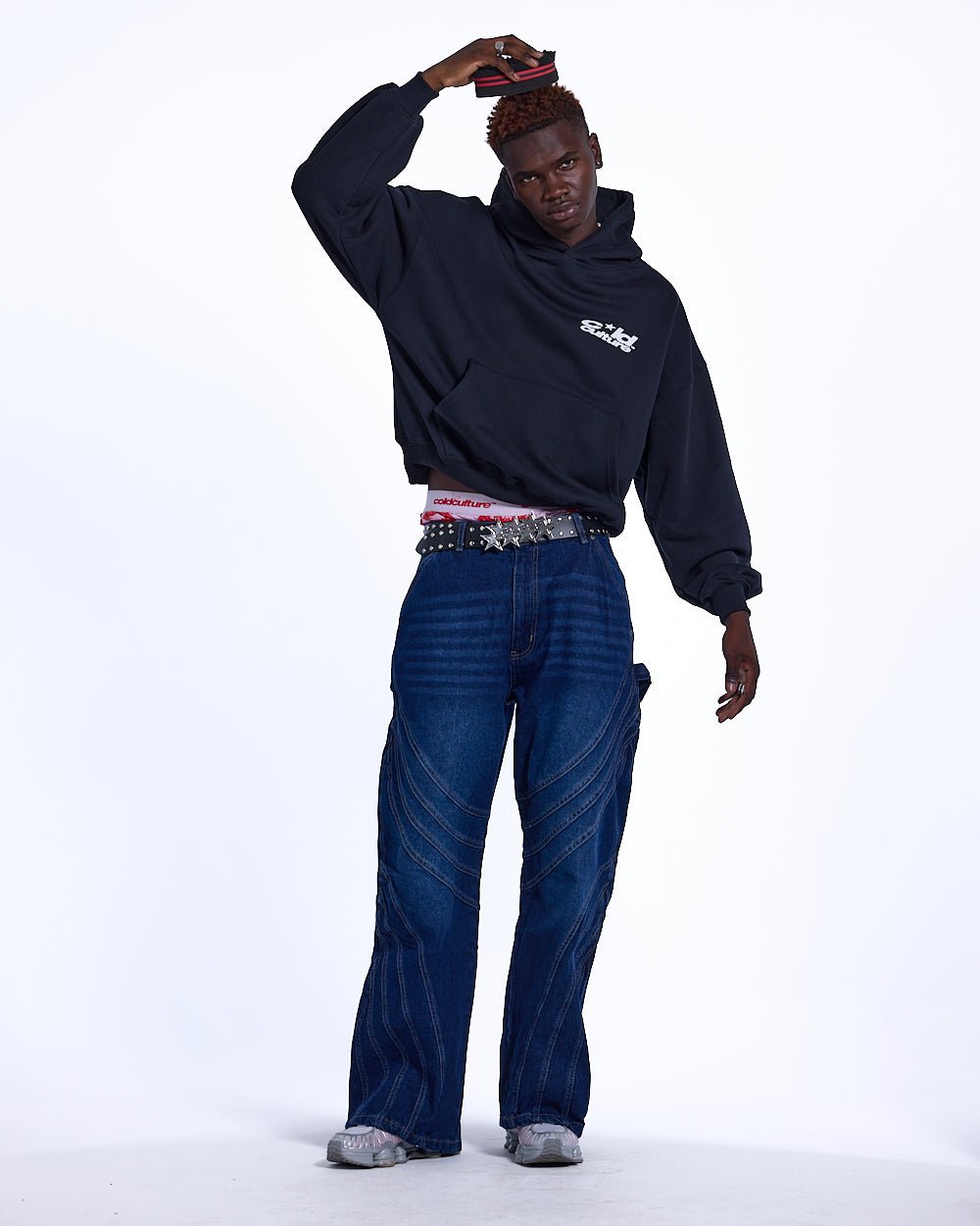 SUDADERA CON CAPIZ NEGRO CORAZÓN