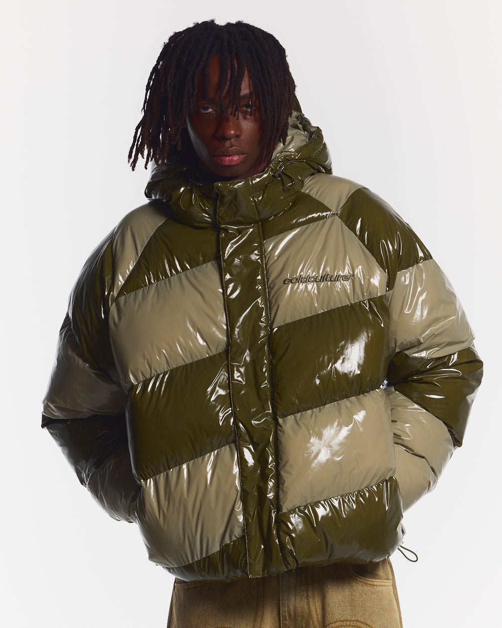 CHAQUETA PUFFER ESPIRAL COLOR VERDE BRILLO