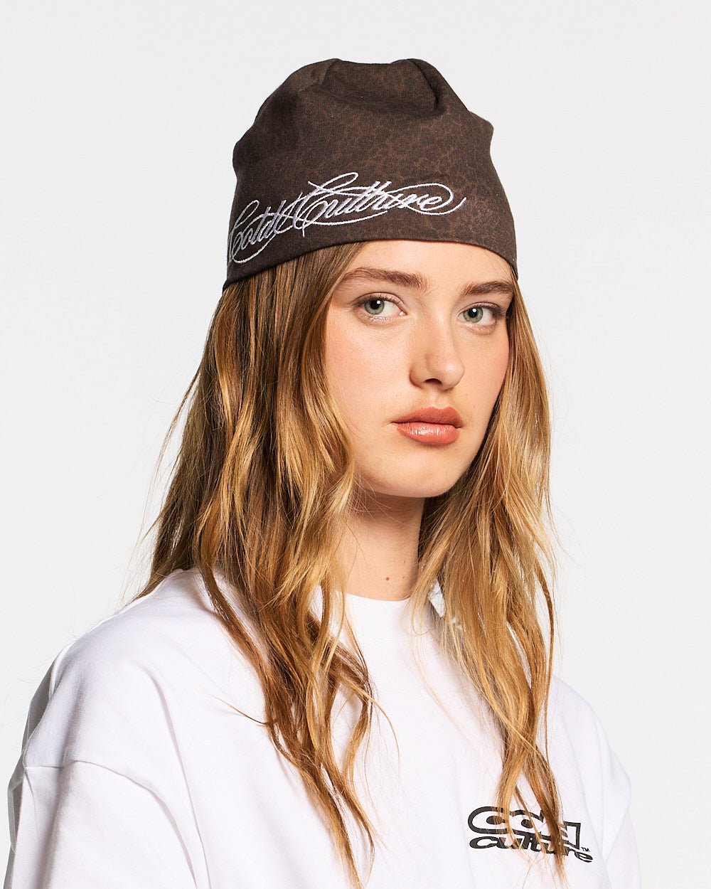 GORRO WILD SCRIPT LEOPARDO