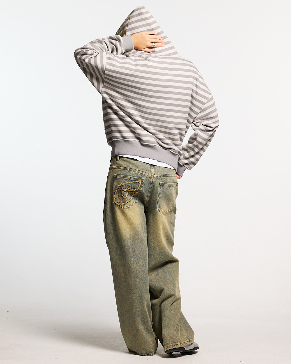 HOODIE BUMBLE BEE GRIS OSCURO