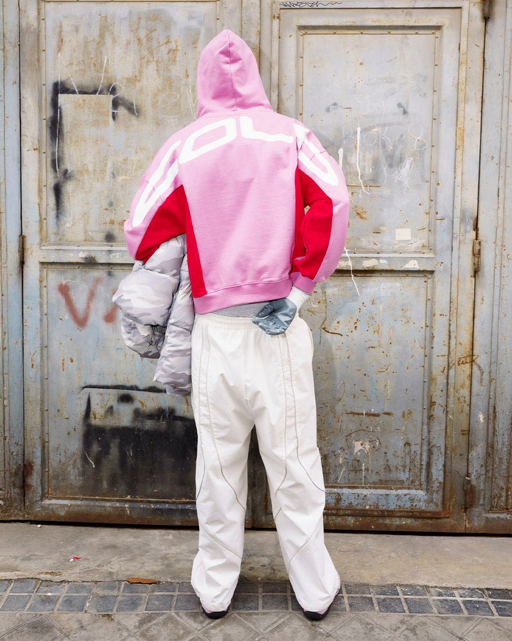 HOODIE CON CIERRE TWISTTER ROSA HOODIE CON CIERRE TWISTTER ROSA