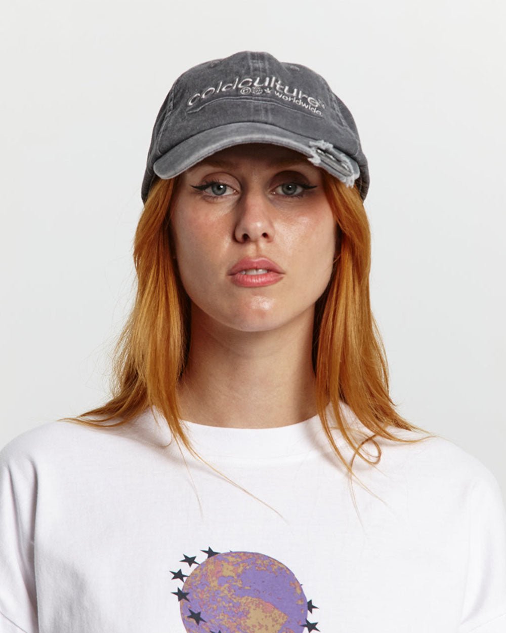GORRA EMPRESARIAL GRIS CLARO