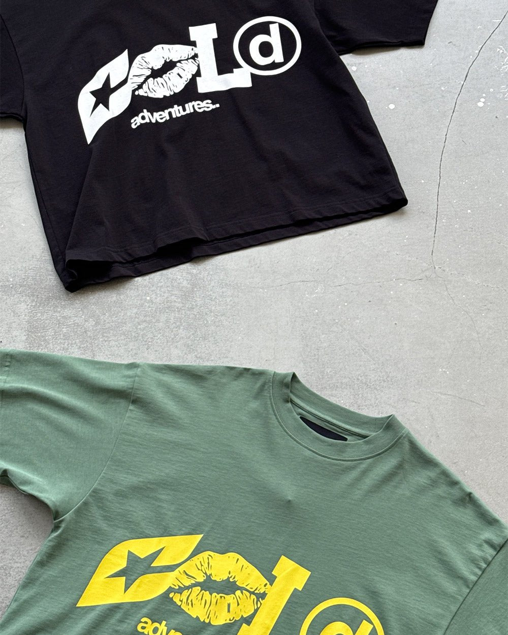 ADVENTURES TEE VERDE Y AMARILLO