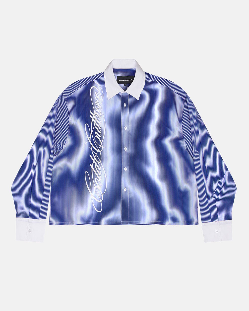 CAMISA CON TEXTO AZUL Y BLANCO