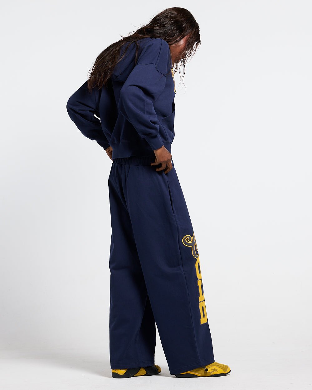CHAMARRA VARSITY AZUL OSCURO