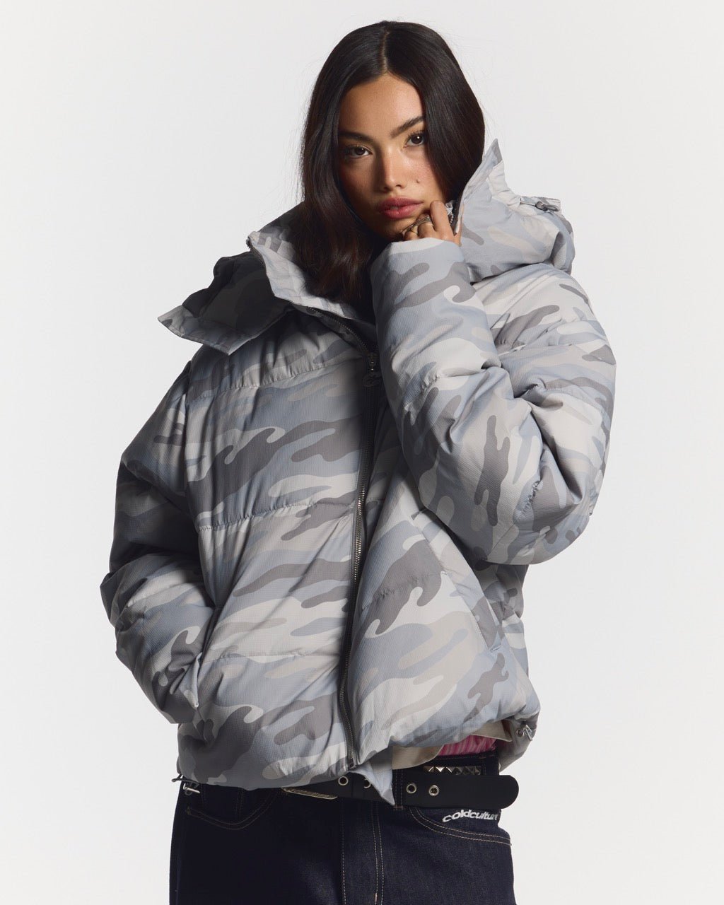 PUFFER DIARIO GRIS CAMUFLAJE