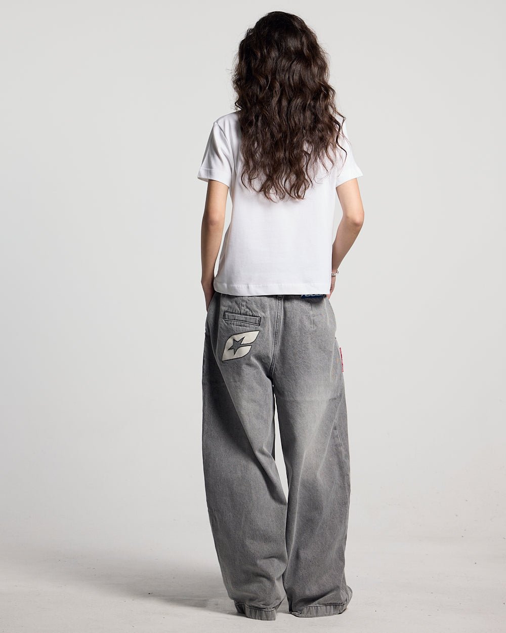 PANTALONES BARREL V4 GRIS PANTALONES BARREL V4 GRIS