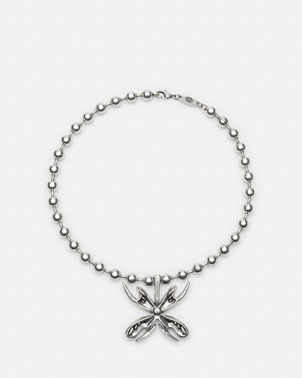 COLLAR GRUESO DE MARIPOSA