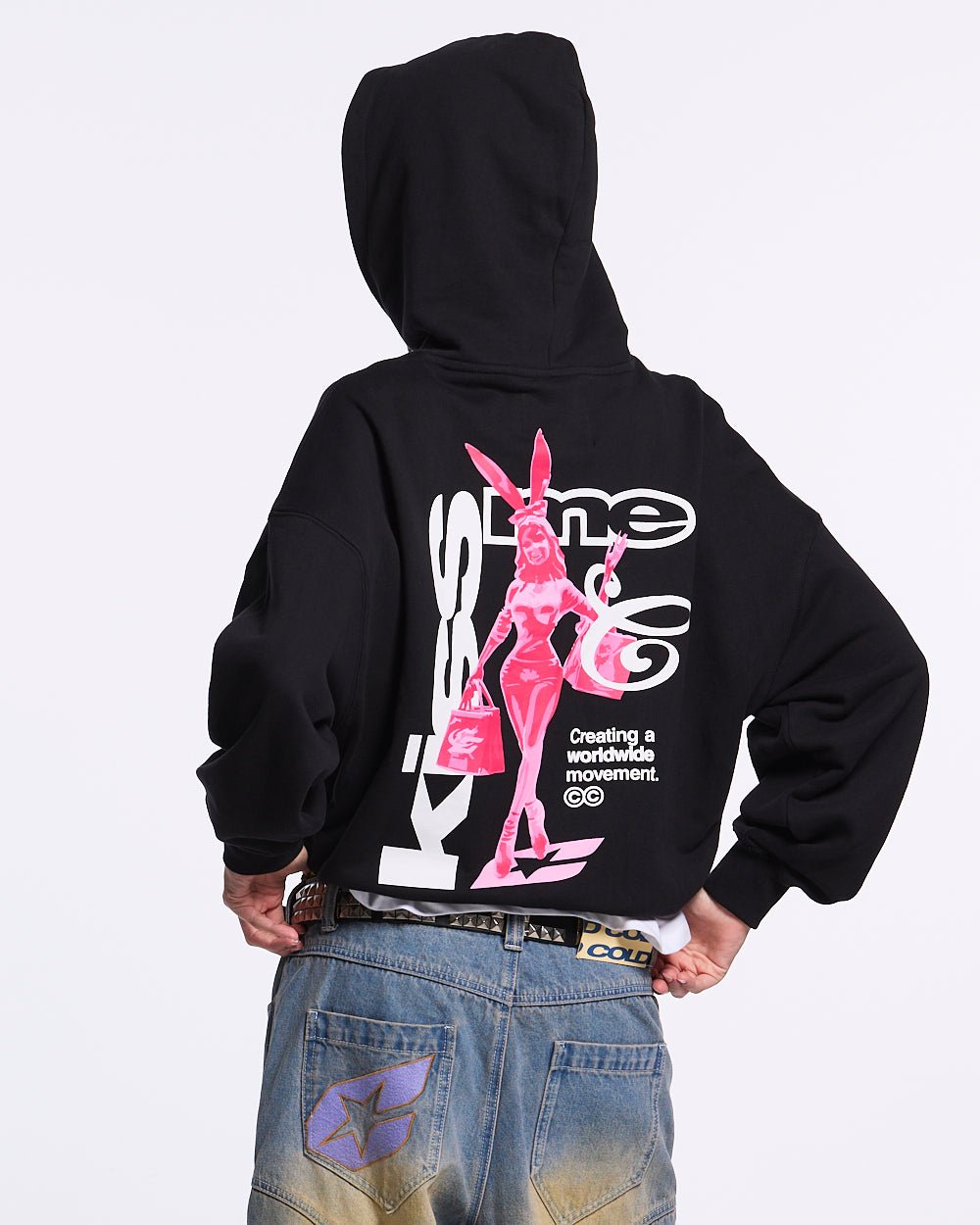KISS THE BUNNY HOODIE NEGRO
