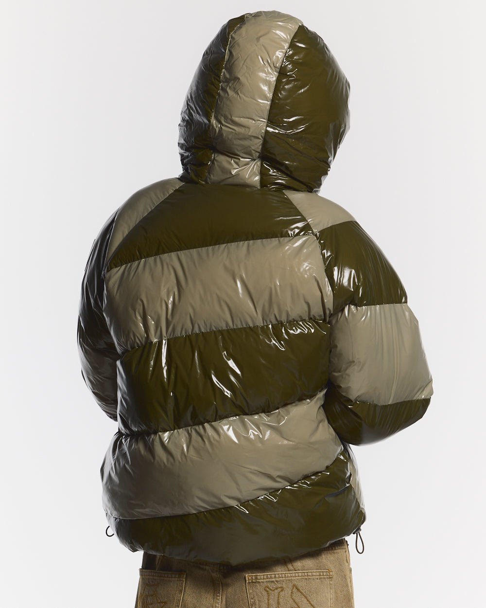 CHAQUETA PUFFER ESPIRAL COLOR VERDE BRILLO