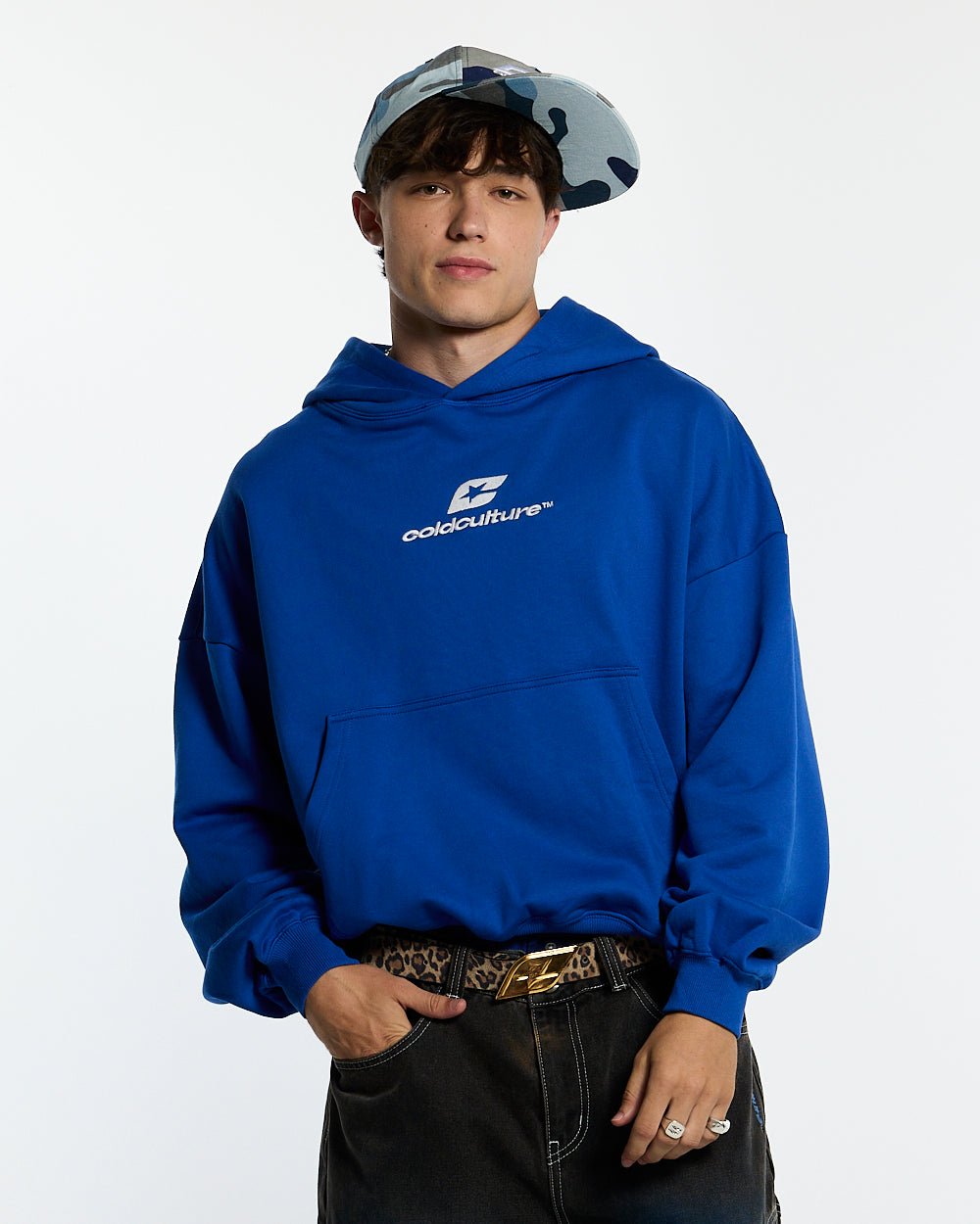 SUDADERA CURVADA AZUL