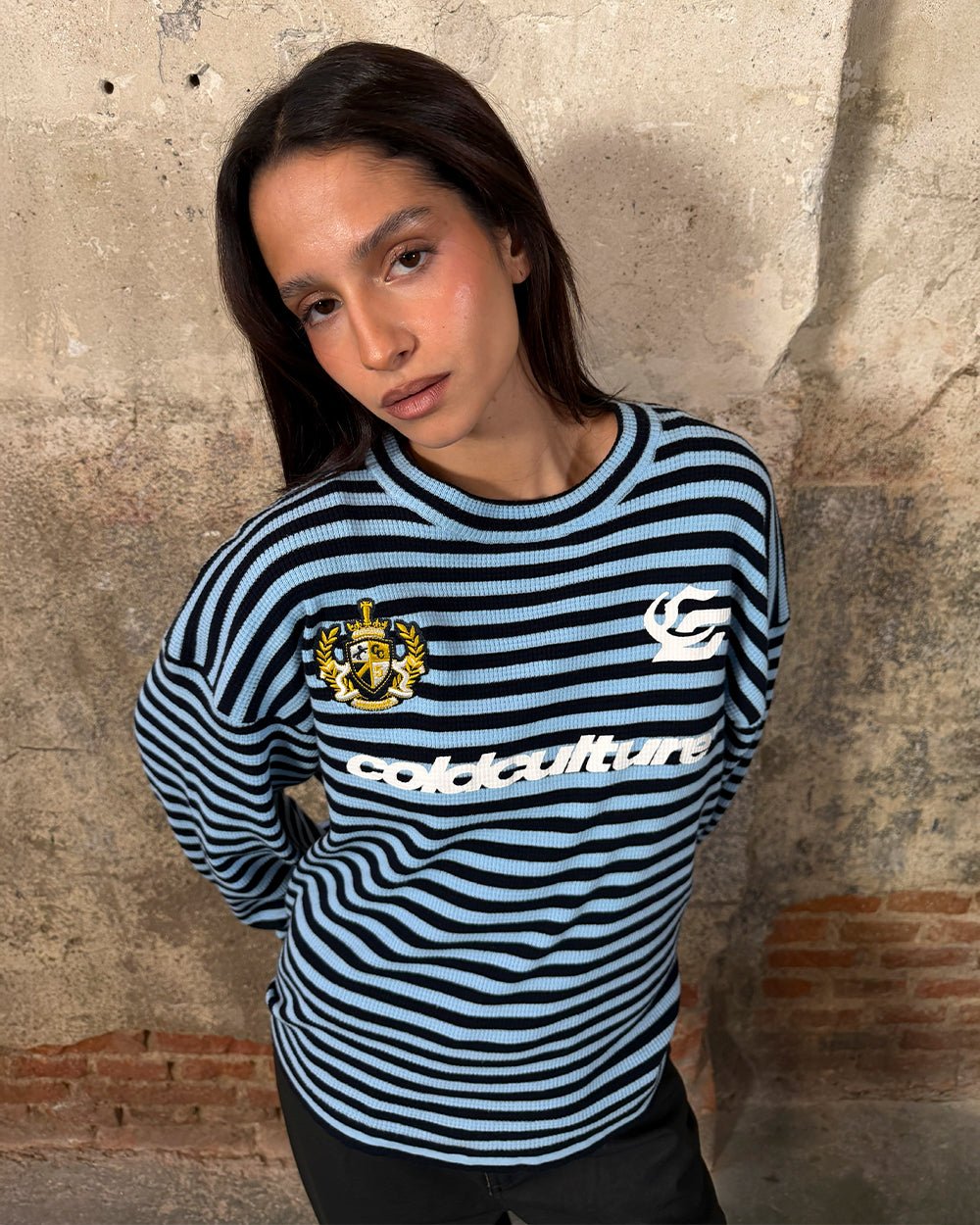 CAMISETA LARGA PHARREL AZUL OSCURO Y CLARO