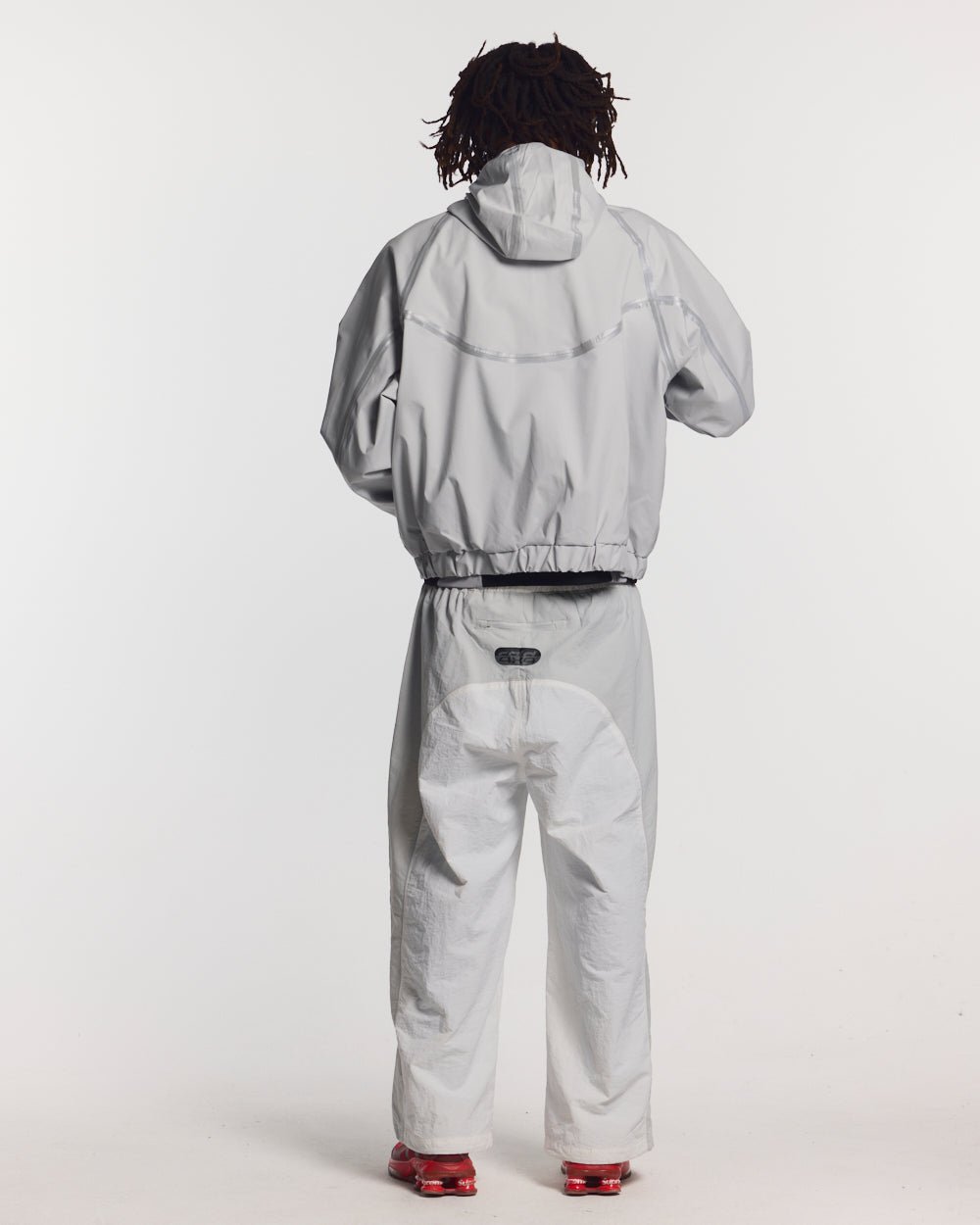 CHAQUETA LIGERA DE DESPEGUE GRIS CLARO
