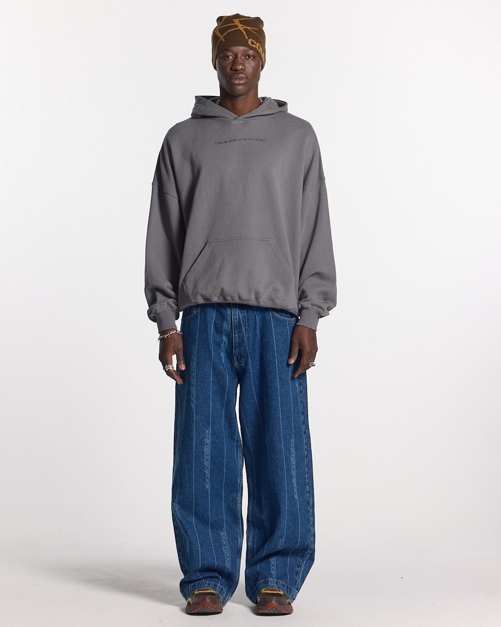 COSMOS ARC HOODIE GRIS AHUMADO