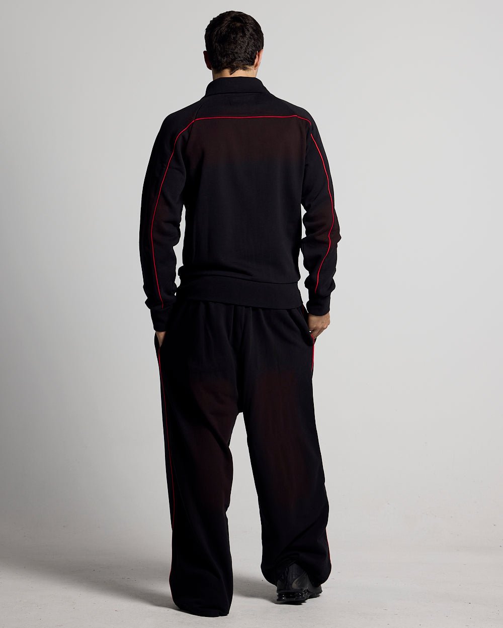 PANTALONES SAVAGE LAVADOS NEGRO Y ROJO