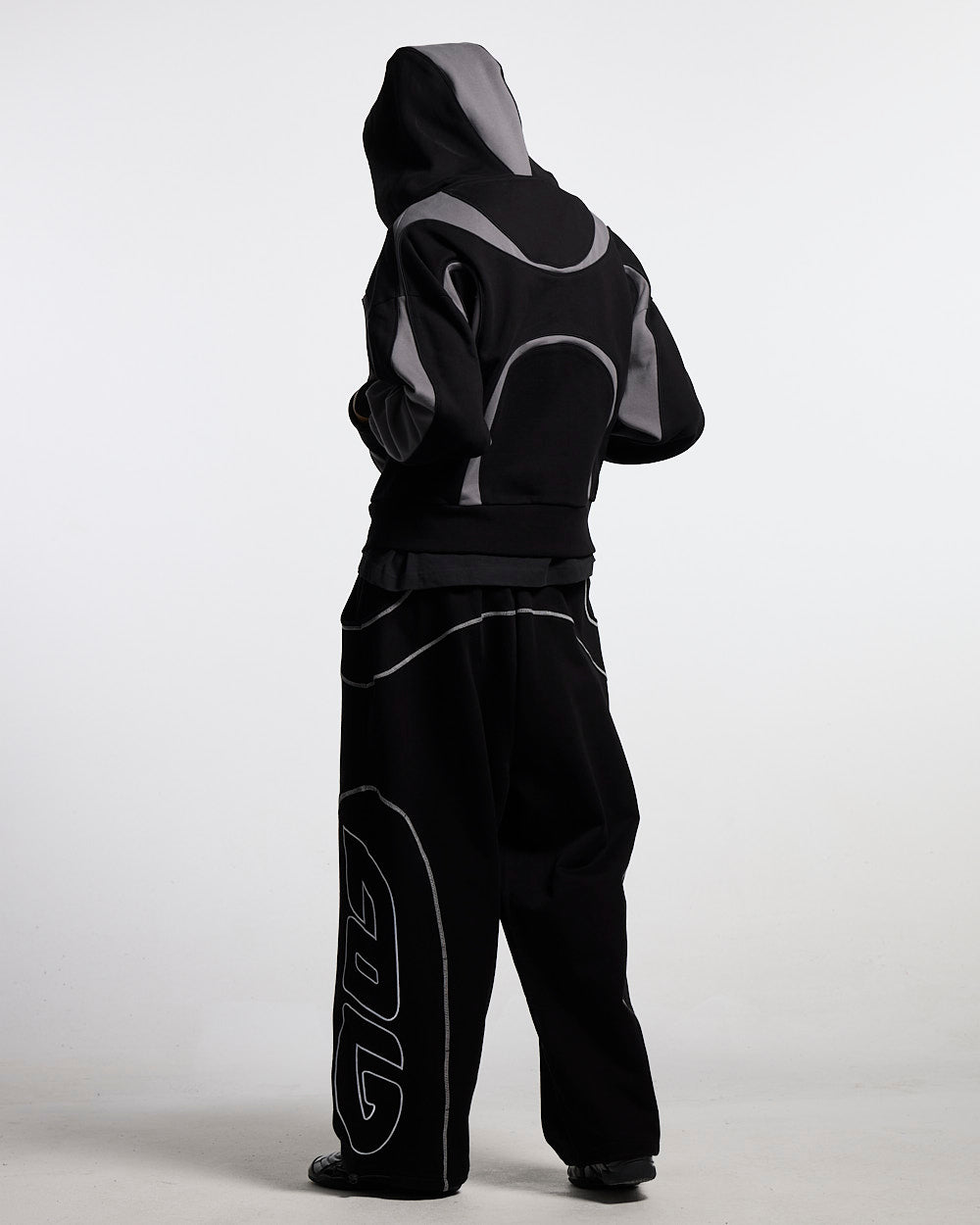 PANTALONES DE ROLLER NEGROS