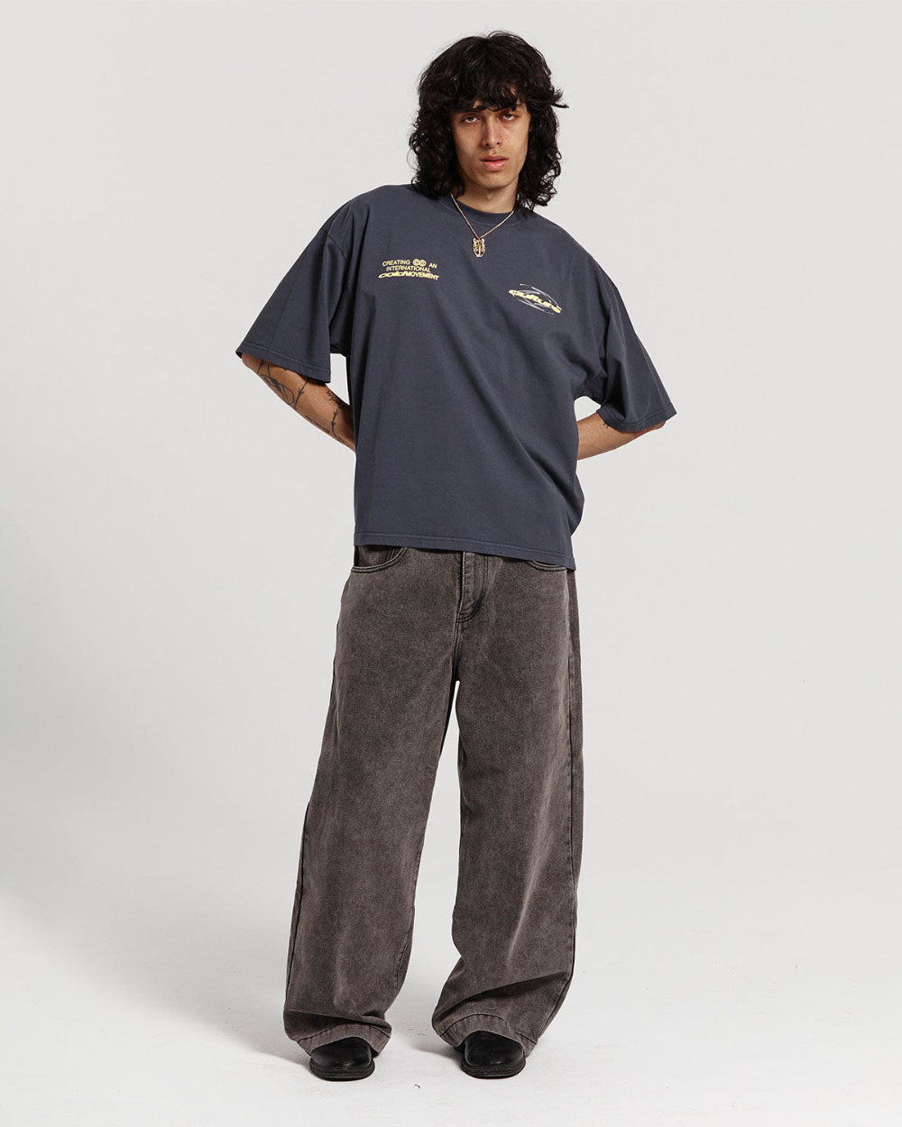 CAMISETA DINÁMICA AZUL OSCURO