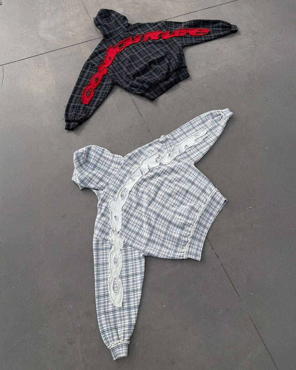 HOODIE TARTAN NEGRO, GRIS Y ROJO