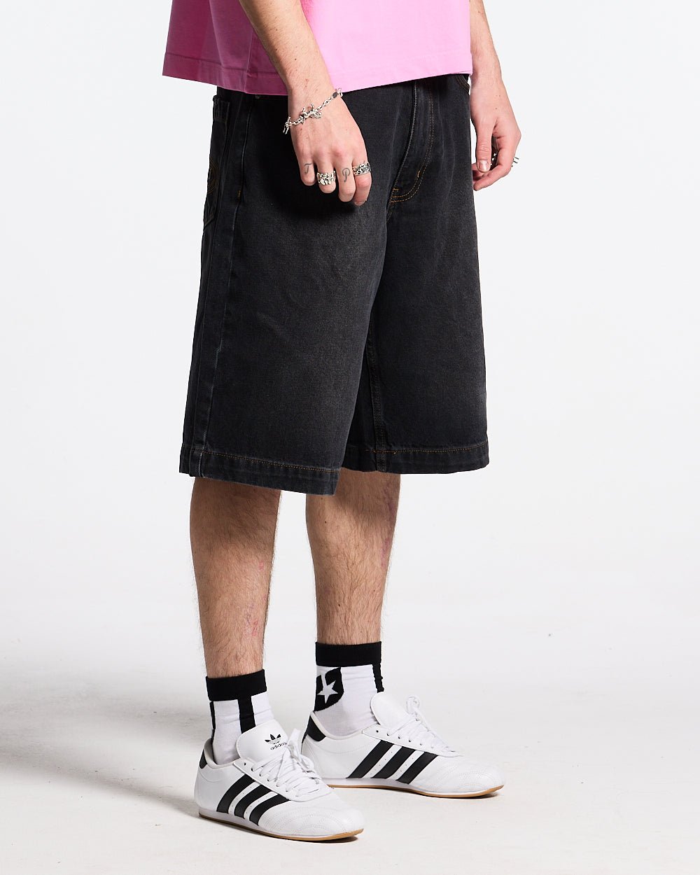 PANTALONES CORTOS POCKET KO NEGRO DENIM