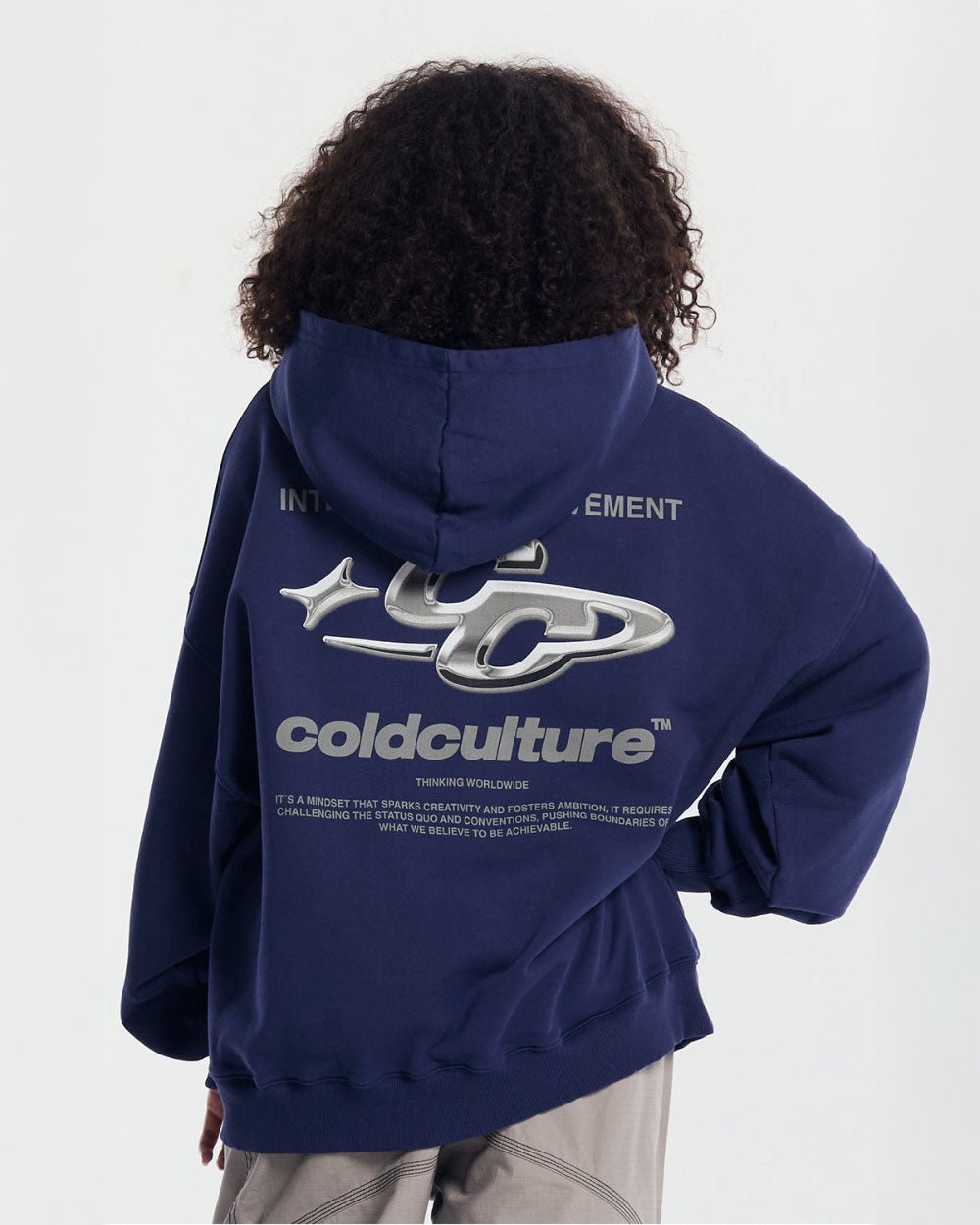 HOODIE BRILLANTE AZUL COSMICO