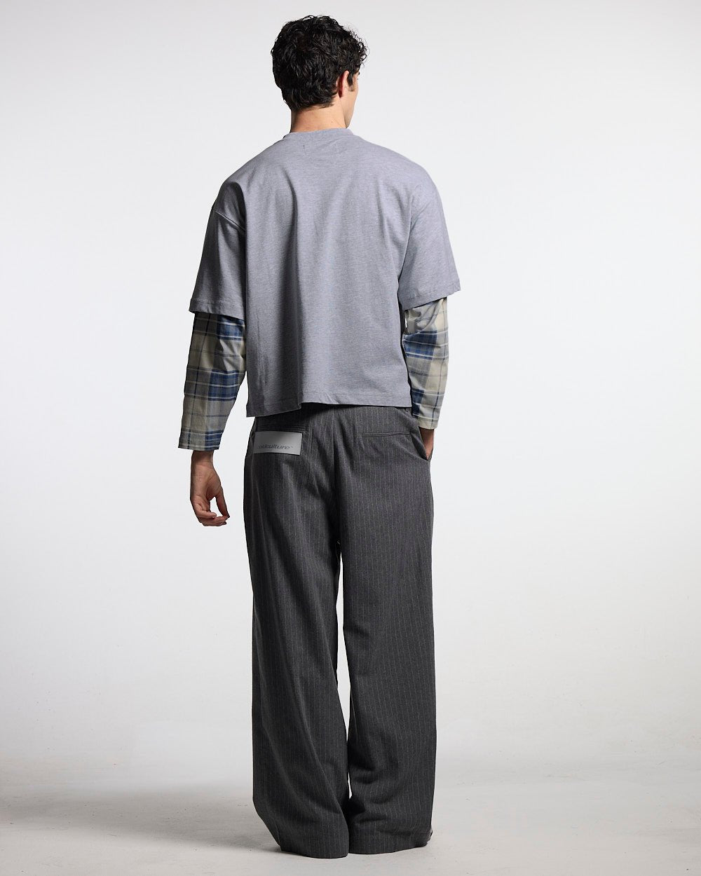 CAMISETA DOBLE MANGAS LARGAS GRIS ARAÑADO