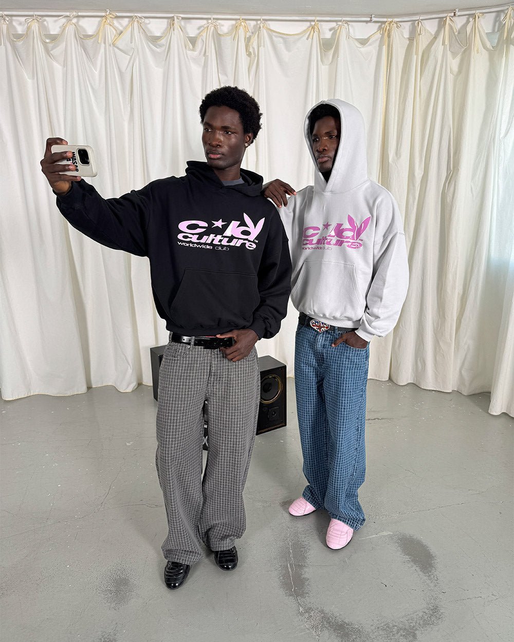 TEASE ME HOODIE NEGRO